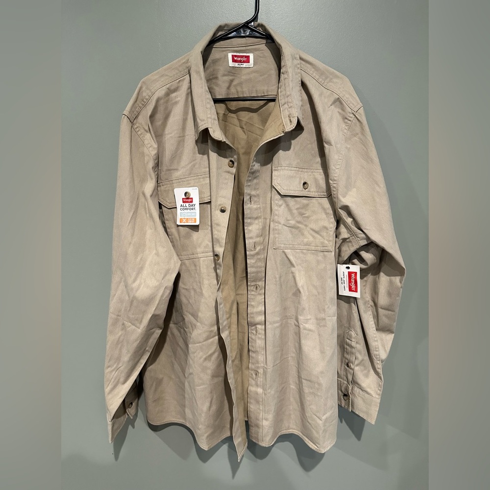 Men’s wrangler button up